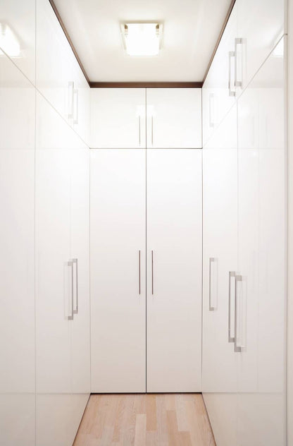 Lacquered White - J4