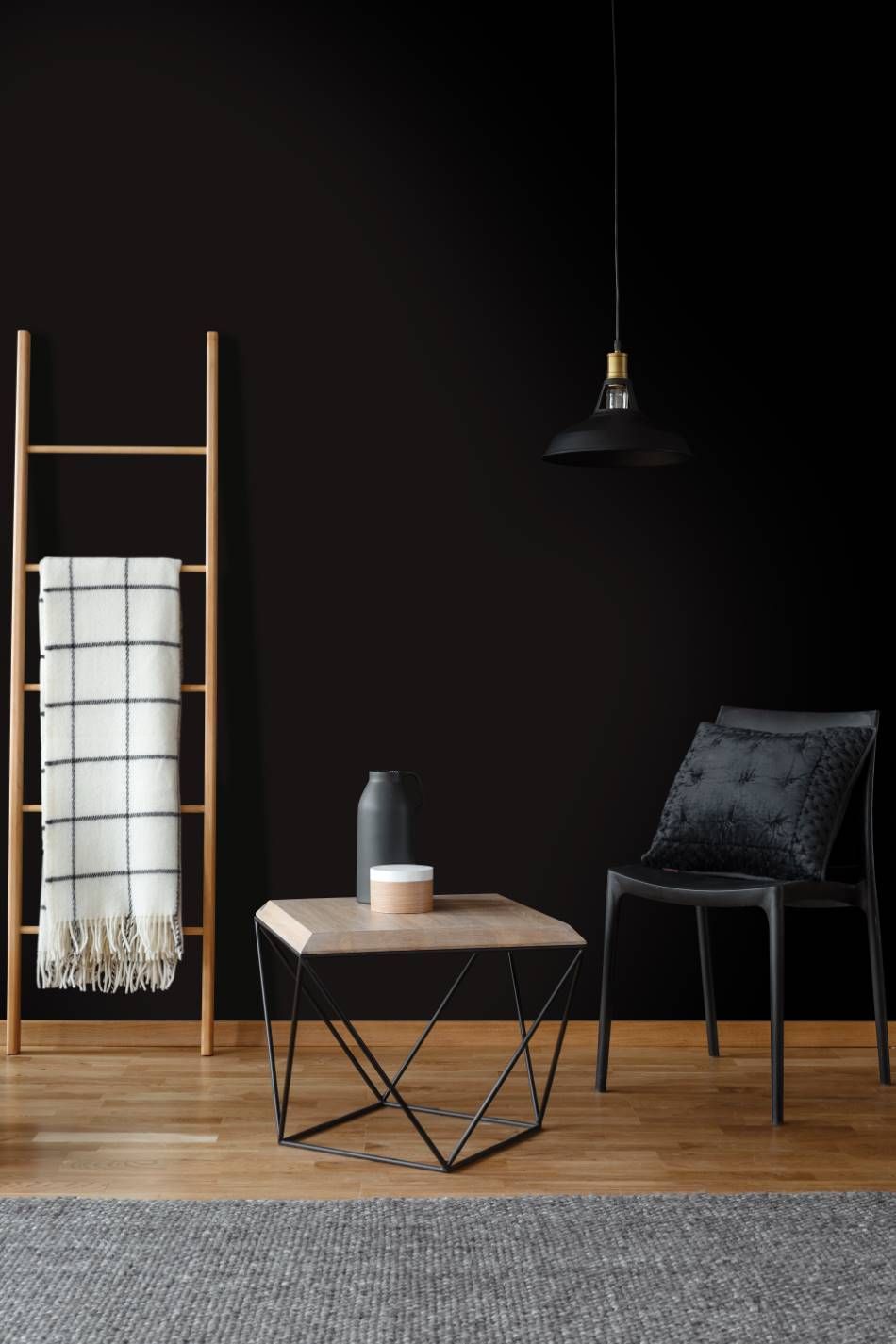 Lacquered Black  - J5